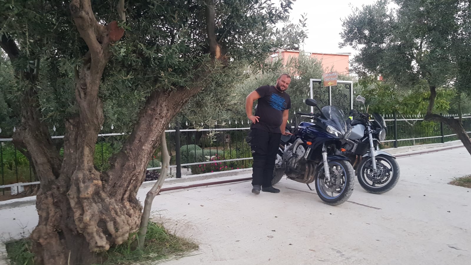 Akmonya Pansiyon motosikletli misafirler 15